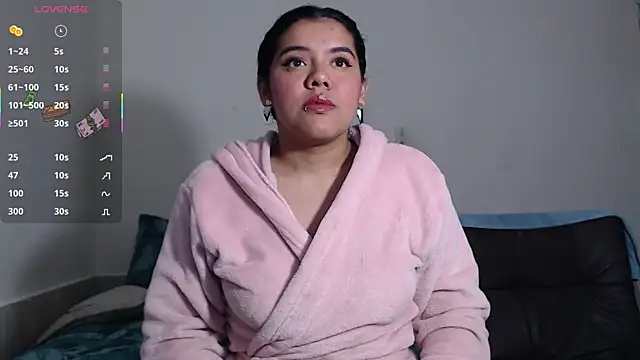 Snapshot of agata_22 chatting on November 15, 3:37 am agata 22 online show from November 15, 3:37 am