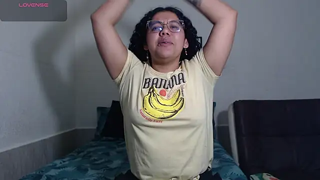 Snapshot of agata_22 chatting on July 12, 10:23 pm agata 22 online show from July 12, 10:23 pm