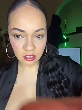 DestineeJayde online show from October 27, 6:28 am