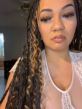 DestineeJayde online show from November 2, 5:32 am