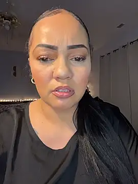 Snapshot of DestineeJayde chatting on December 20, 5:47 am DestineeJayde online show from December 20, 5:47 am