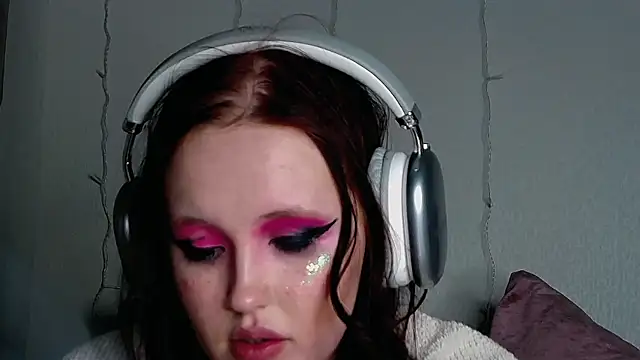 Snapshot of IrinaArt chatting on January 17, 2:29 am IrinaArt online show from January 17, 2:29 am