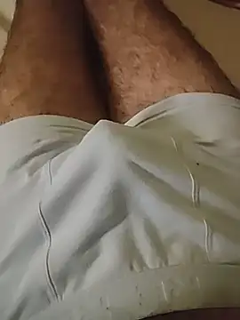 Snapshot of NilsonDick chatting on May 19, 11:05 am NilsonDick online show from May 19, 11:05 am