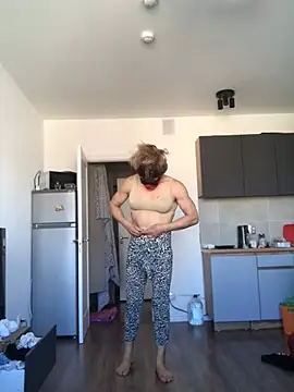 BigAssKi online show from June 19, 2:43 pm