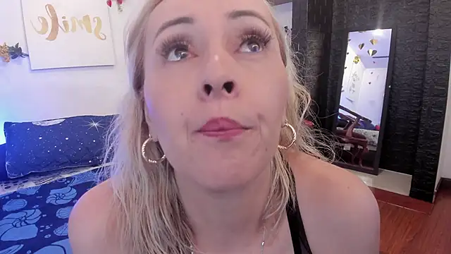 maylin yung online show from March 8, 11:37 am