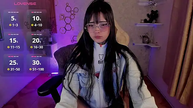 Snapshot of mia_catt05 chatting on September 28, 6:19 am mia catt05 online show from September 28, 6:19 am