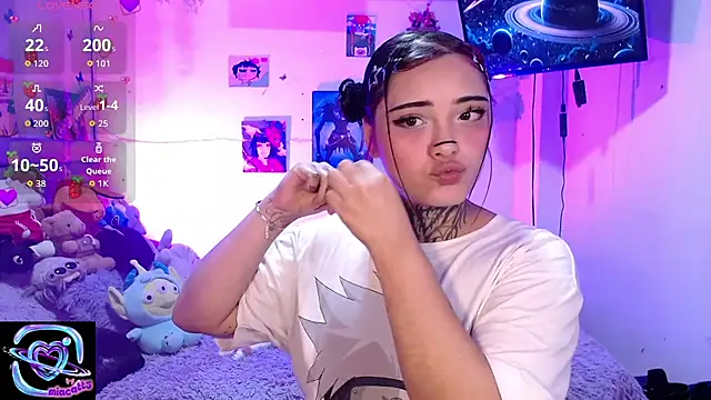 mia catt05 online show from August 4, 7:44 am