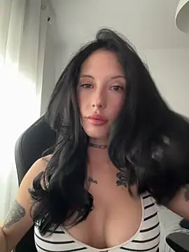 BellaGiaxx online show from December 2, 10:42 am