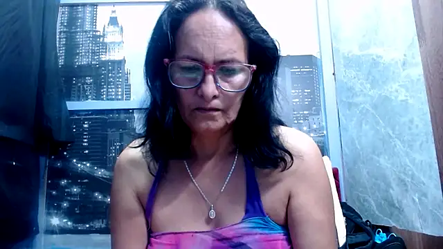 Nastylatinaxxx online show from May 24, 11:26 am