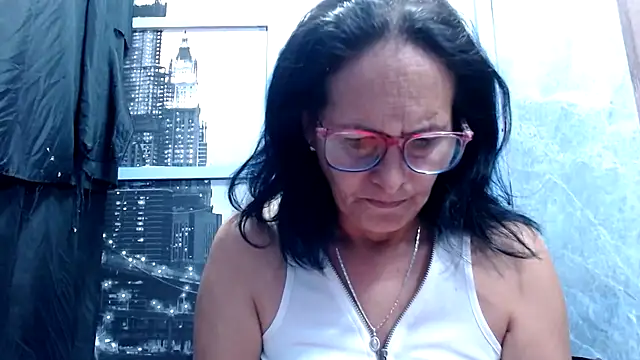 Nastylatinaxxx online show from June 2, 11:34 am