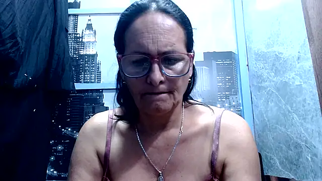 Nastylatinaxxx online show from June 13, 11:57 pm