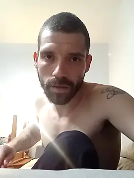 Snapshot of RuleMasterX chatting on November 9, 2:32 am RuleMasterX online show from November 9, 2:32 am