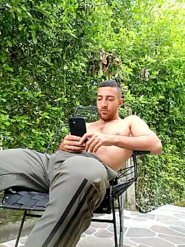 sebasxx97 online show from April 28, 3:17 pm