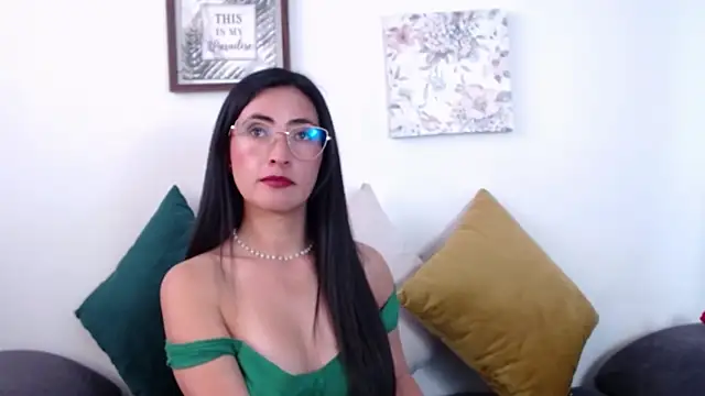 Snapshot of JainaRogers chatting on July 15, 6:35 pm JainaRogers online show from July 15, 6:35 pm