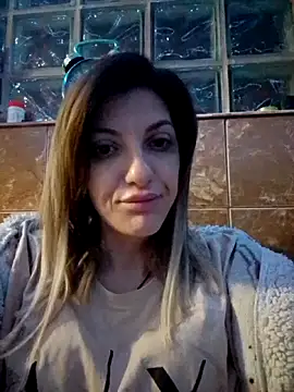 RileyLanna online show from December 4, 2:10 am