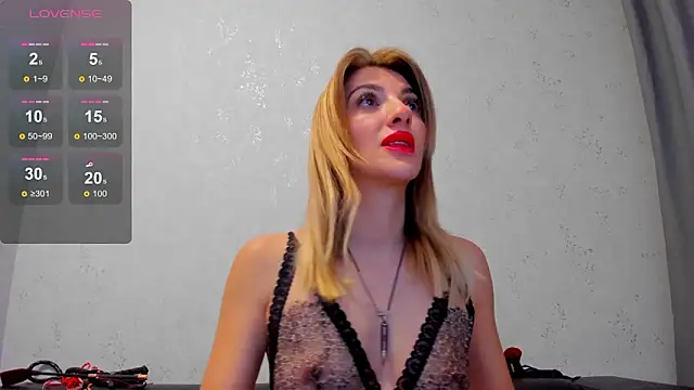 RileyLanna online show from January 17, 3:33 am