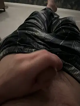 Snapshot of J94H chatting on April 1, 9:01 pm J94H online show from April 1, 9:01 pm