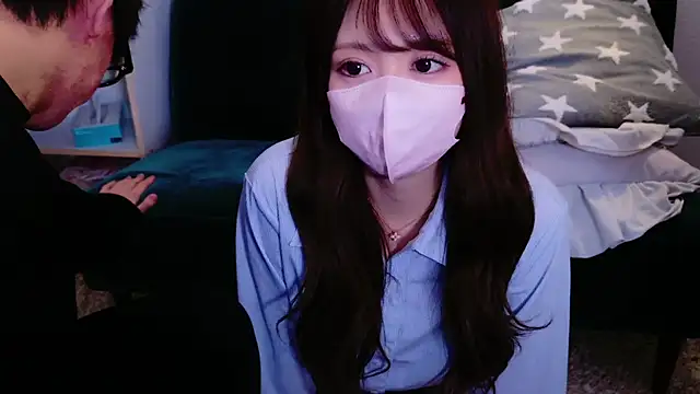 Snapshot of POCARI_SWEAT chatting on February 3, 4:20 pm POCARI SWEAT online show from February 3, 4:20 pm