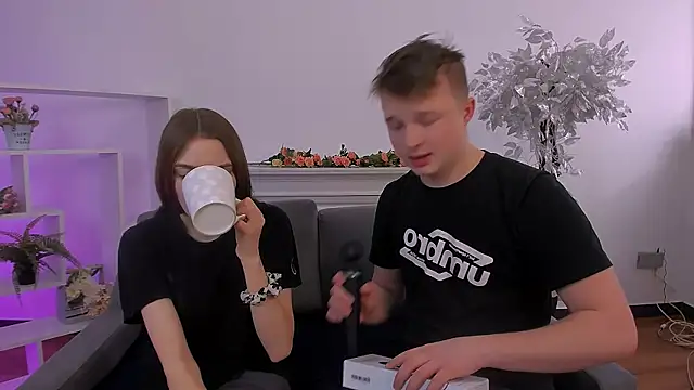  Olli  Stiw  online show from March 8, 8:11 am