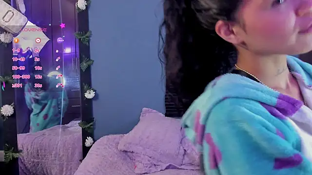 Alaia Asuka online show from December 14, 5:36 pm