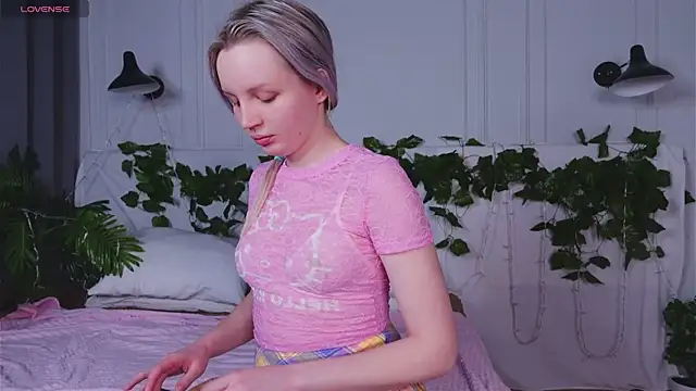 Snapshot of Beatrica_Klein chatting on March 9, 1:48 pm Beatrica Klein online show from March 9, 1:48 pm