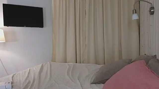 Snapshot of Beatrica_Klein chatting on October 10, 3:44 pm Beatrica Klein online show from October 10, 3:44 pm