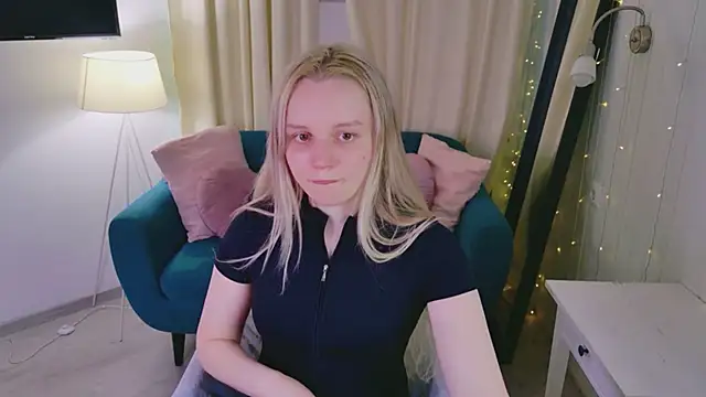 Beatrica Klein online show from May 4, 12:34 pm
