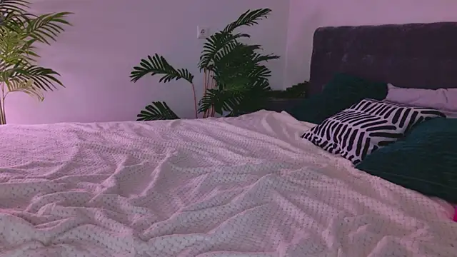 Snapshot of Beatrica_Klein chatting on June 3, 2:33 pm Beatrica Klein online show from June 3, 2:33 pm