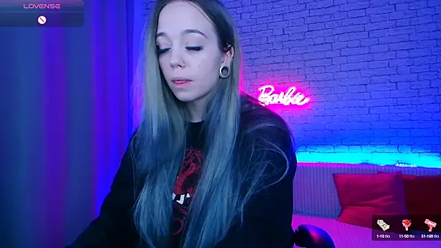 -Stacyy- online show from January 19, 1:21 am