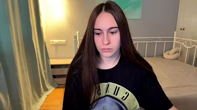 AliceKolltt online show from June 25, 12:42 pm