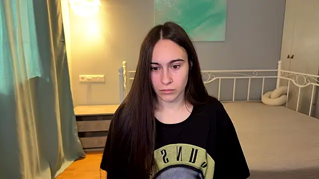 AliceKolltt online show from June 26, 1:26 pm