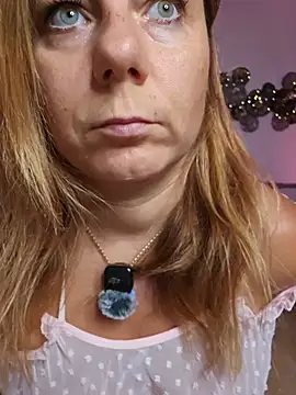 angela 88 online show from July 28, 6:31 pm