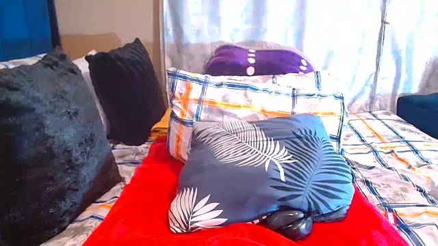 BERNINIBLUSHX89 online show from October 21, 10:32 pm