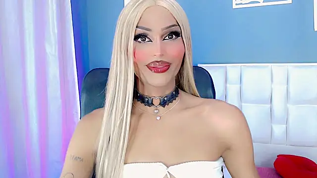 Snapshot of amal_baddell chatting on December 22, 5:23 am amal baddell online show from December 22, 5:23 am