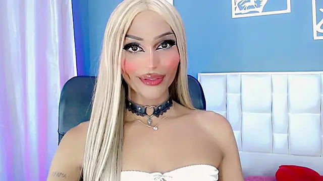 Snapshot of amal_baddell chatting on December 22, 8:27 am amal baddell online show from December 22, 8:27 am