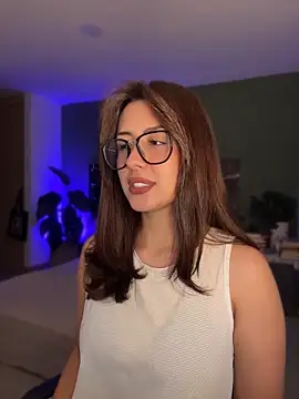 EmaSaenz online show from June 1, 10:55 pm