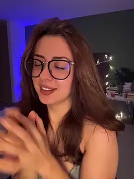 EmaSaenz online show from June 11, 2:53 am