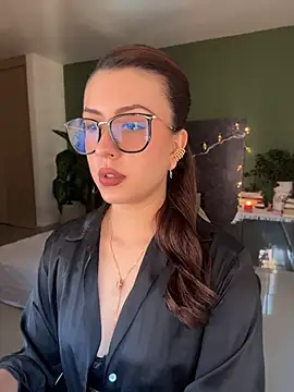EmaSaenz online show from June 11, 9:57 pm