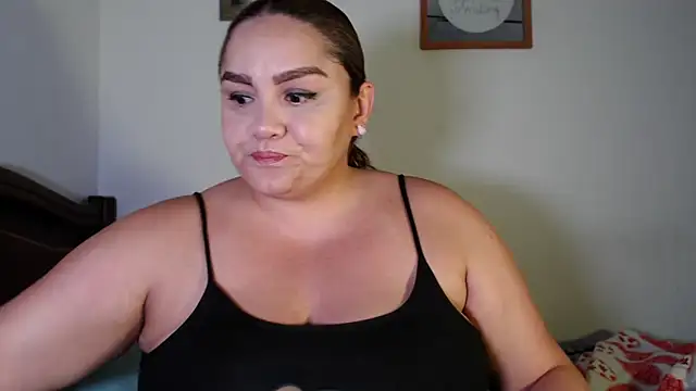 Snapshot of antoniamoreno82 chatting on May 12, 8:28 pm antoniamoreno82 online show from May 12, 8:28 pm