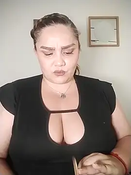 antoniamoreno82 online show from May 26, 8:27 pm