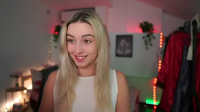 Snapshot of Alexis___Texas chatting on December 10, 7:11 pm Alexis Texas online show from December 10, 7:11 pm