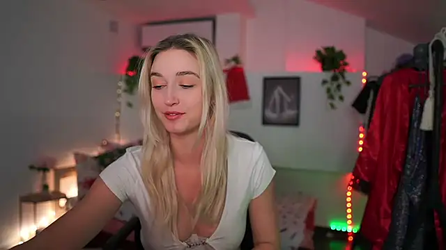 Snapshot of Alexis___Texas chatting on December 11, 7:57 pm Alexis Texas online show from December 11, 7:57 pm