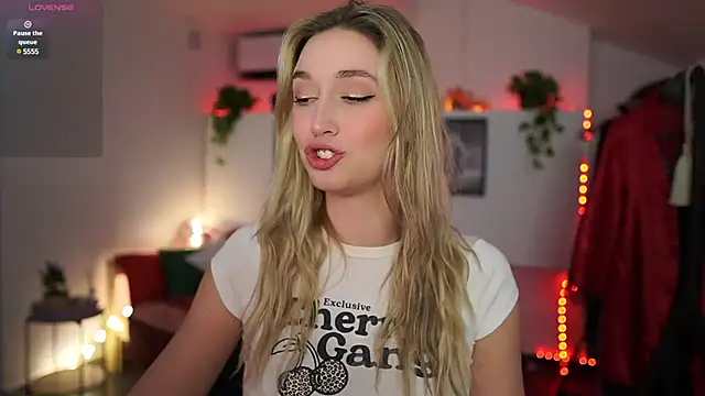 Snapshot of Alexis___Texas chatting on February 4, 10:24 pm Alexis Texas online show from February 4, 10:24 pm