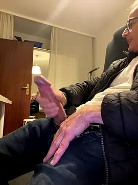 Snapshot of Frank22xx chatting on October 26, 5:52 pm Frank22xx online show from October 26, 5:52 pm