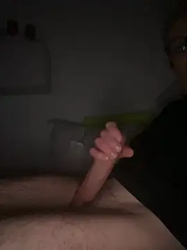 Snapshot of Frank22xx chatting on March 23, 9:19 pm Frank22xx online show from March 23, 9:19 pm