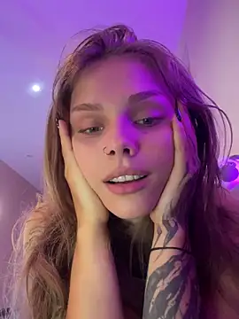 HumbleJess online show from December 28, 9:42 am