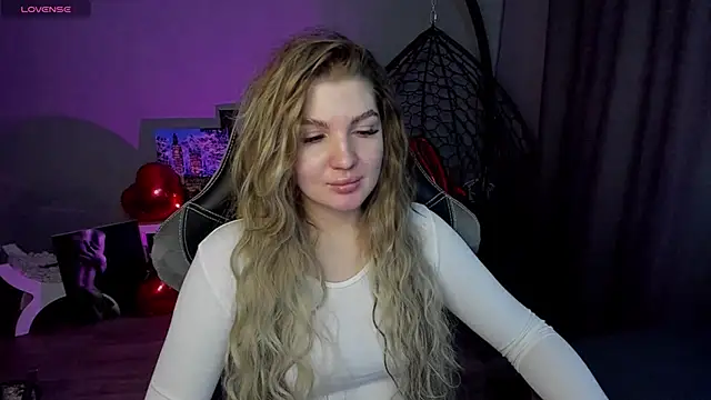 lily williamss online show from February 9, 3:22 am