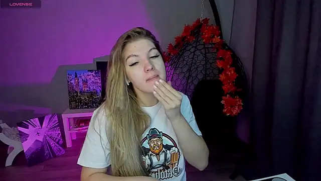 lily williamss online show from September 22, 12:45 am