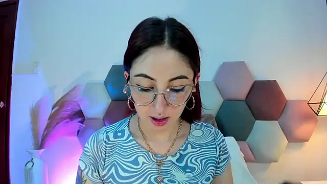 Emilywatsonn online show from September 23, 12:57 am