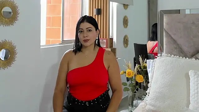 EmilyPeytonn online show from October 7, 12:57 pm